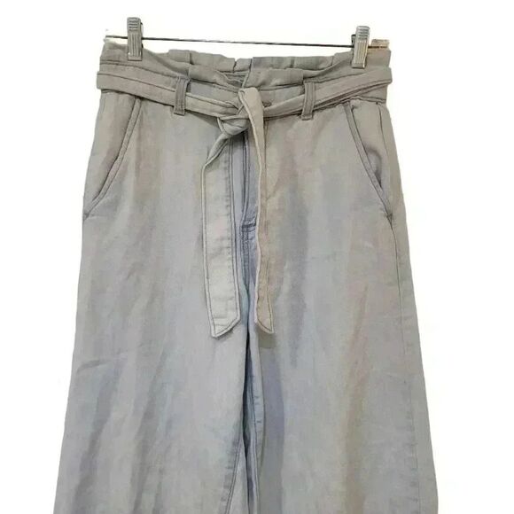 Banana Republic Women's Light Wash Cotton/Lyocell Belted High Rise Wide Leg Jean - Picture 2 of 8